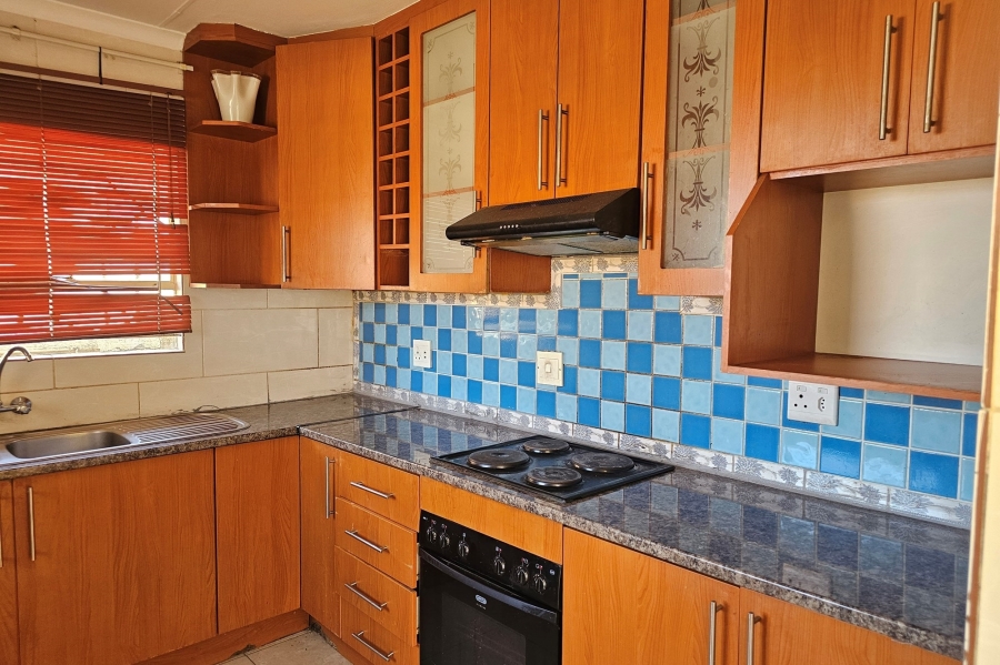 To Let 3 Bedroom Property for Rent in Tlhabane West North West